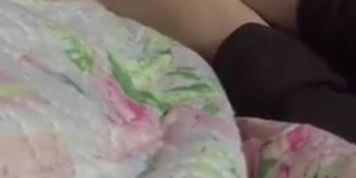@tici_feet tici feet IG tici_feet rubbing my black toes
