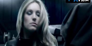 Kelly Brook Sexy Scene  in Metal Hurlant Chronicles (Arkida Reeves)