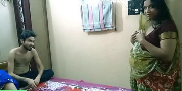 Pehle saas fir bahu ne karwai threesome chudai
