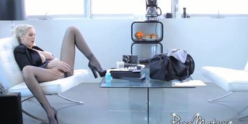 Best Bitch - Julia Ann