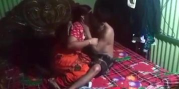 Bangladeshi Crazy Husband Can&rsquo;t Wait For Fuck (Ahmo Hight, Krystal Boyd)