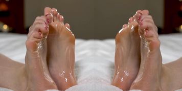 High quality girl feet x2