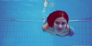Sexy tight teen Marusia swims naked underwater (Pussy Eater)