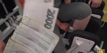 HUNT4K. Cute girl instead of training has sex in gym (Cute_Amateur, Linda Sweet)