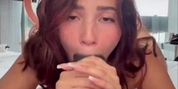 Sexy Girlfriend Loves Giving Blowjobs And Getting Fucked By Bbc