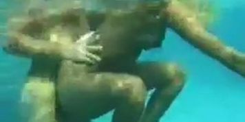 Hot underwater fuck