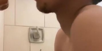 Let me show you how I get down undercover !Want full video ? Sub to my onlyfans @PerfectHomeboy (Perfecthomeboy Perfecthomeboy)