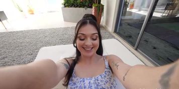April - Hope Her Boyfriend Doesnt Mind 002 (April Hope)