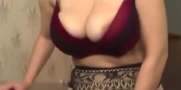 Slutwifelaura hairy milf dildo orgasm