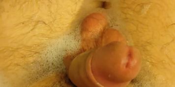 My neighbour girl helps me in the bath!!!