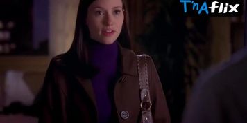 Chyler Leigh Sexy Scene  in Grey's Anatomy