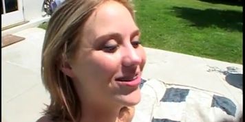 Sexy teen gets nailed in the warm sun (Rose Petal)