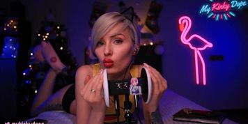 kisses (MyKinkyDope)