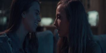Teen babe and her busty stepsis lick each others wet pussy