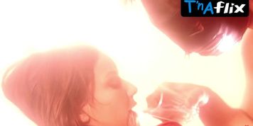 Adela Secall Sexy Scene  in Idolos