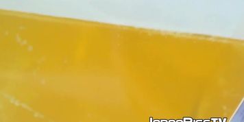 JAPAN PISS TV - Japanese amateur babes having a peeing contest