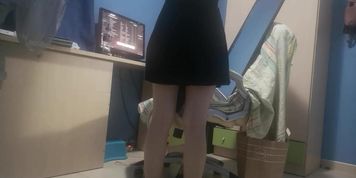 I put a spy cam on my sister's while she is changing her clothes