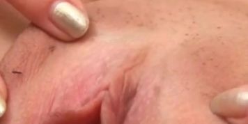Extreme CloseUp on Pulsating Vagina Muscles