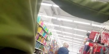 Indian milf comes back for a second look