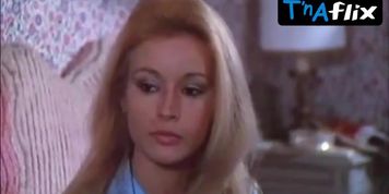 Karin Well Breasts Scene  in Scorticateli Vivi