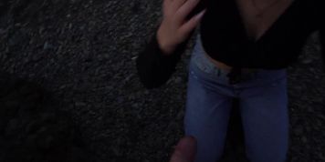 a Deep Blow Job! a Girl Decided to Blow a Guy on the Beach and Their Friends ...