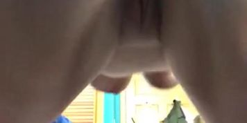 Thick white girl twerking naked