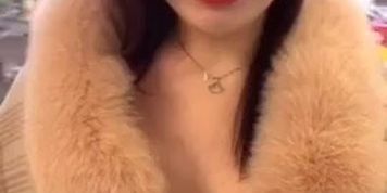 chinese tranny pees