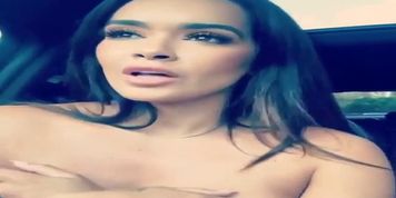Flashing Boobs While Driving