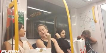 Bulge Flash 3 Girls on Train