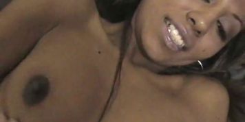 GIRLFRIENDFILES - Black teen GF gives blowjob