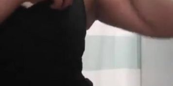 Latina Espiada En El Vestidor - 12