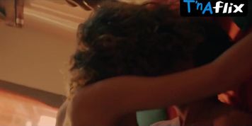 Andrea Ros Butt,  Breasts Scene  in Si No Te Hubiera Conocido