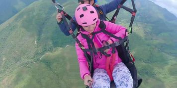 Wet Pussy SQUIRTING IN THE SKY 2200m High In The Clouds while PARAGLIDING