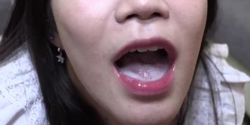 FC2-PPV-1433031 (5 cumshot First shooting Runa)