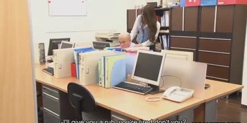 Office fucking the sexy bab in a hot foursome