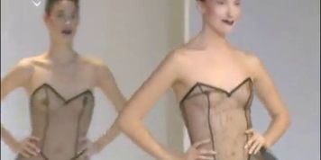 Celebnakedness models naked on the runway with natural breasts 6