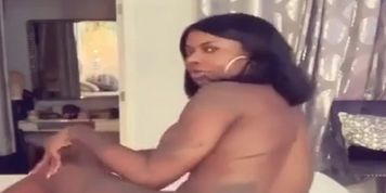 TS K. Carta Sexy Ass Twerking