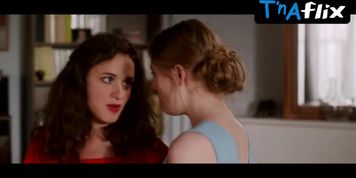 Romane Meutelet Lesbian Scene  in Ta Robe Cintree
