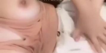 we need more sauce for this thai woman