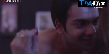 Priyanka Chahar Choudhary Sexy Scene  in 3g Gaali Galoch Girls