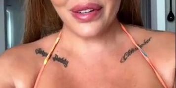 Toochi kash hairy wet slutty pussy