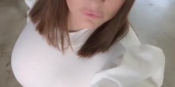 Carrie Lachance (Olga Shkabarnya)