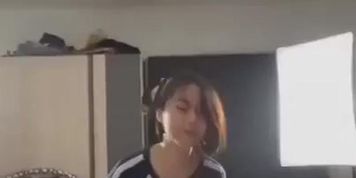 My girlfriend wants to play
