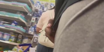 I think she liked me.. Latina milf
