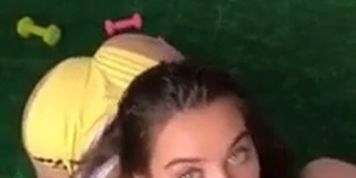 (Lana Rhoades) Morena culona recibe una de sus mejores folladas (Nestee Shy)