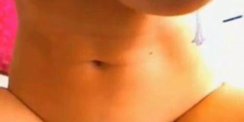 Webcam MILF with huge knockers fingering - video 5