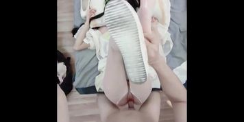 白丝梦蝶汉服纯欲风乖乖女，到床上本性就暴露了，高潮到胡言乱语骚话连连 - 