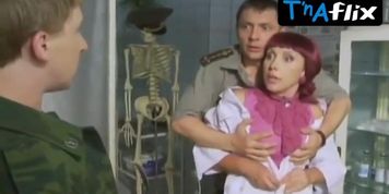 Elena Vorobey Sexy Scene  in Duraki. Dorogi. Dengi