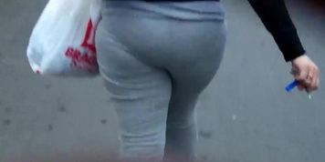 Nice vpl booty in grey sweats