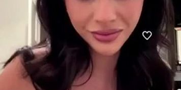 Amanda Trivizas Naked Live Onlyfans (Marcia Mia)